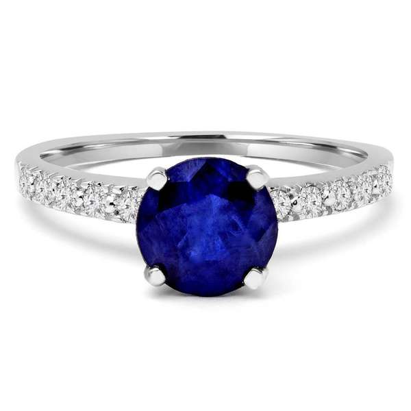 2017 engagement ring trends: Add a pop of Color