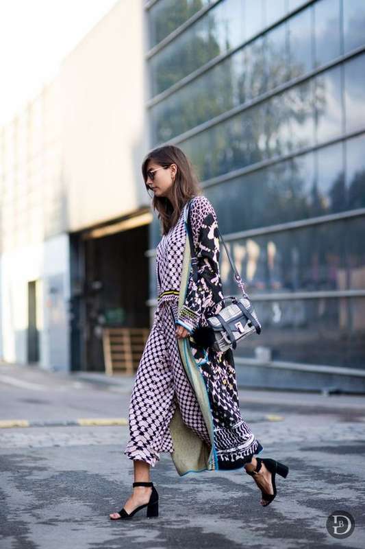Lavender Outfit Ideas to Try in 2018: Print is a great way to wear a trend color. Try a lavender print on print and pair back to a simple low block heel sandal