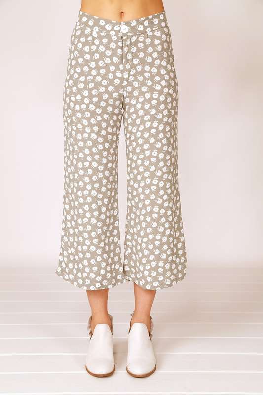 Denim Jacket Outfit Ideas: Pair your printed or solid culottes with your oversized vintage denim jacket