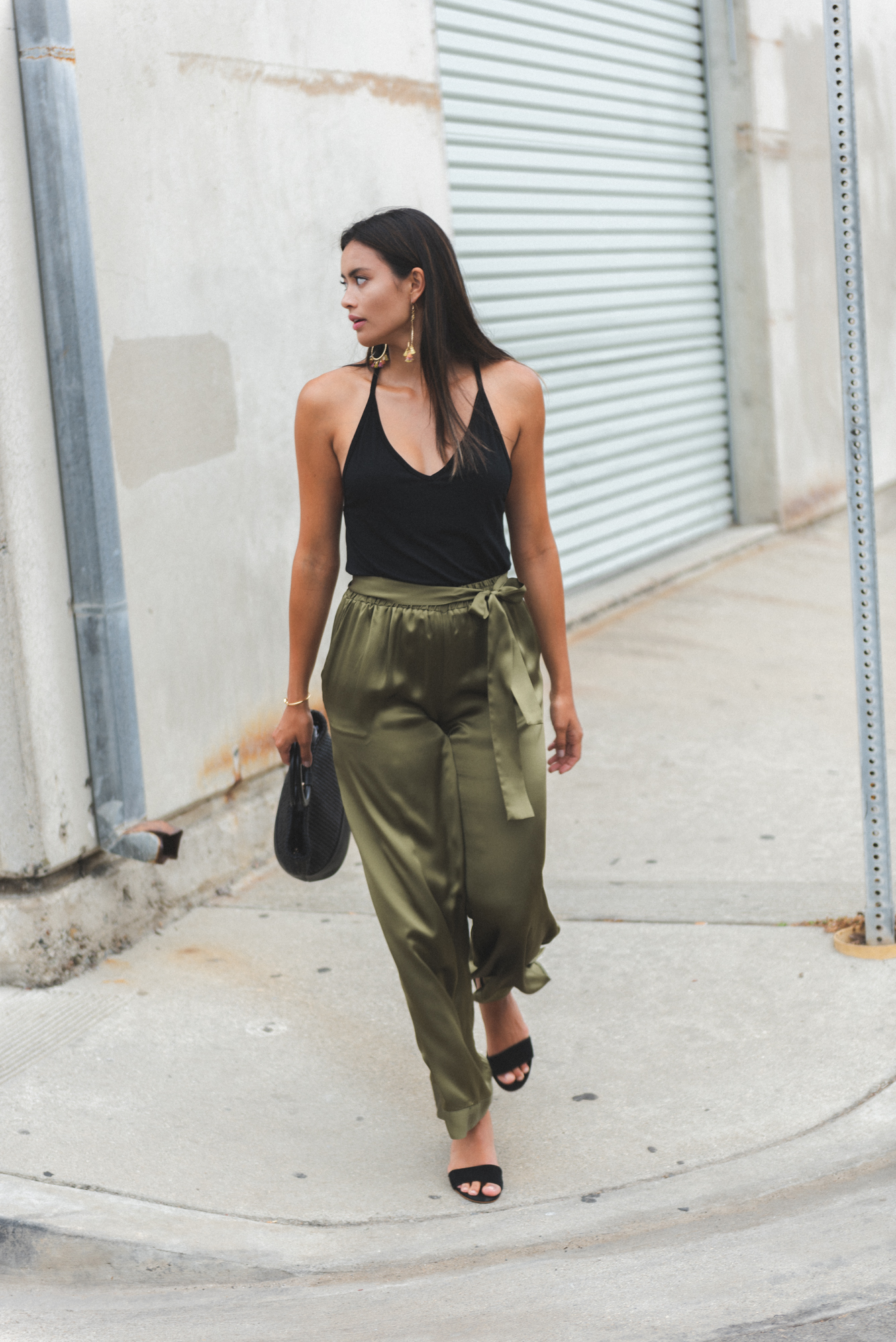 black block heel sandals outfit