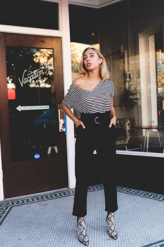 Black and White Striped V Neck Tee Belted High Rise Trousers Snake skin booties outfits Mix print outfits C by STYLE REPORT Pleated Sky High Rise Trouser