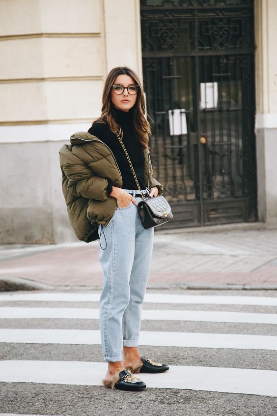 Cropped puffer jacket outfit, How to wear puffer jacket, Attractif 17 Des  modèles 