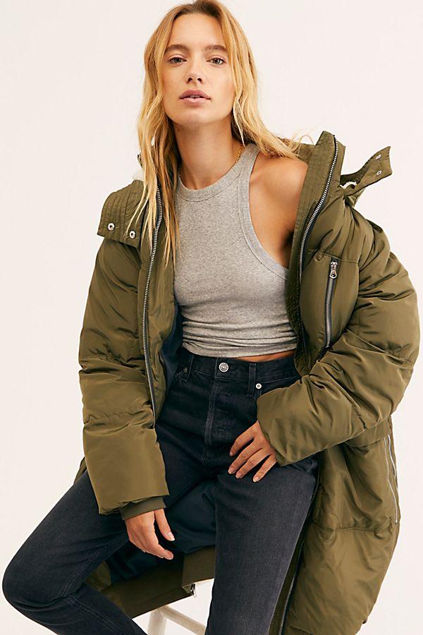 Style Your Puffer Coat Like a Fashion Girl | STYLE REPORT MAGAZINE